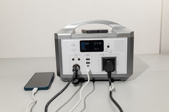 No hay efecto de memoria Estación de energía portátil de onda senoidal pura con sistema de almacenamiento de energía aprobado por ROHS para el hogar