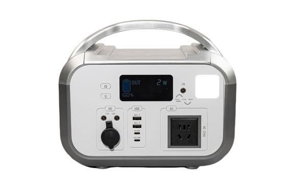 Luz de luz LED para recarga Lifepo4 cilíndrico con 3 tomas de corriente alterna Batería Banco de energía para teléfonos inteligentes