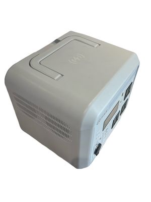 Sin efecto de memoria 1500W Potencia de salida todo en un sistema solar Estación de energía portátil con luz LED para camping RV