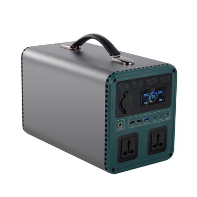 Alta eficiencia AC 4 * 220V / 110V Batería recargable Lifepo4 con Bluetooth WiFi Generador de energía portátil para camping RV