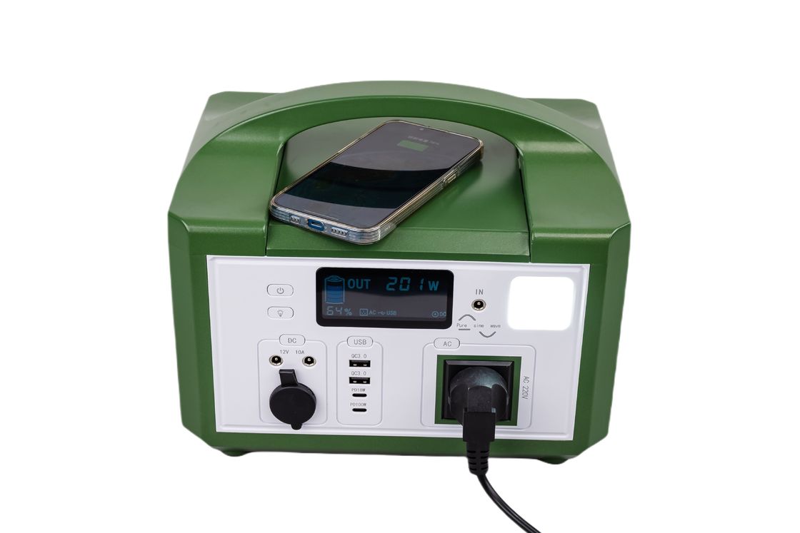 Cargador rápido MPPT Cotroller solar 600W Potencia Casilla de plástico verde Generador solar para sistema de respaldo al aire libre