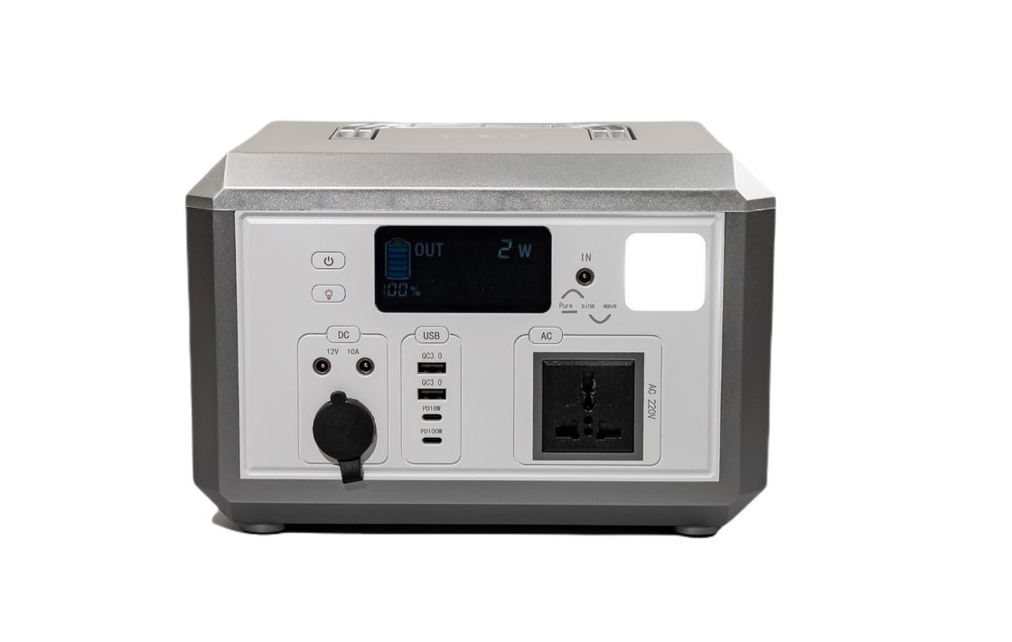 Interruptor de transferencia gratuito tomas de corriente alterna 600W PV Carga Mejor estación de energía con luz SOS para suministro de energía de emergencia